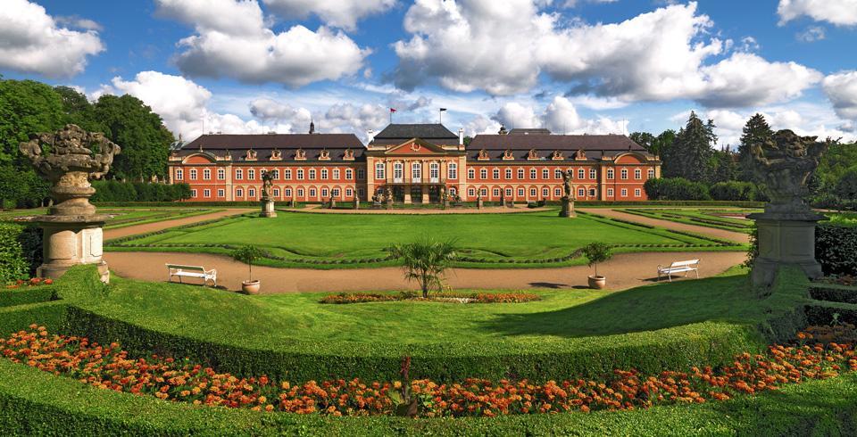 Royal Apartmany Dobris Exterior foto